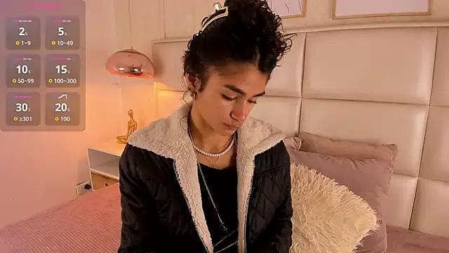 StripChat Puffy_Hearts  is Freechat  Puffy_Hearts — Ride the dildo