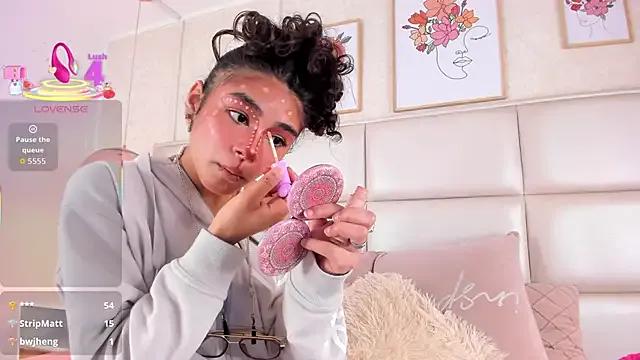 StripChat Puffy_Hearts  is Freechat  Puffy_Hearts — Spread my ass and rub asshole