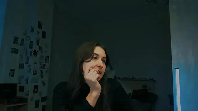 raviolly046 — eyes contact