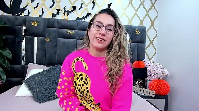 StripChat RubbyTaylor  is Freechat  RubbyTaylor — Bodytour