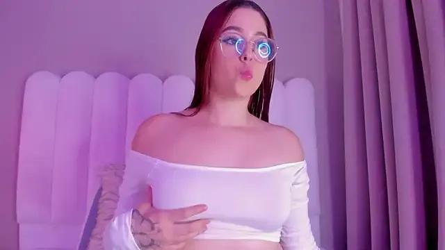 sakura_Gomez — Suck finger