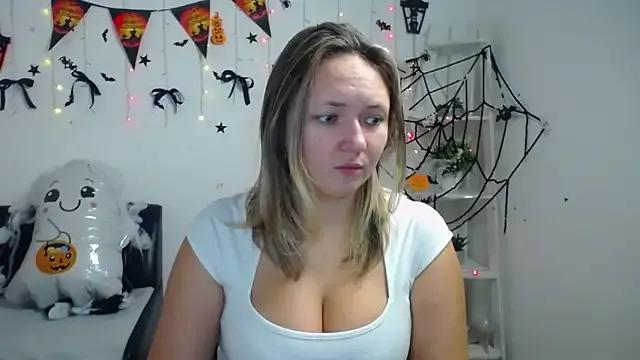 StripChat SallyVerda  is Freechat  SallyVerda — change outfit