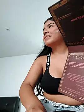 StripChat SamanthaHills_  is Freechat  SamanthaHills_ — flash pussy