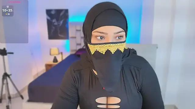 samiraa_haalem — show deliiocus boobs