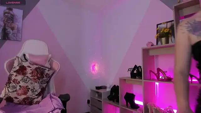 SammyLauren on StripChat 