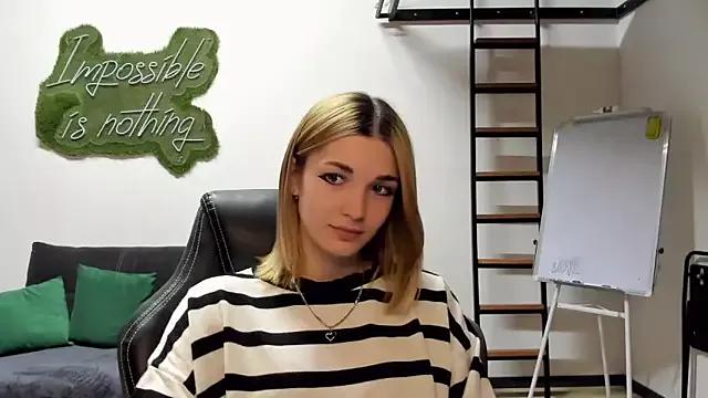 Freechat Sandy_Belle on StripChat