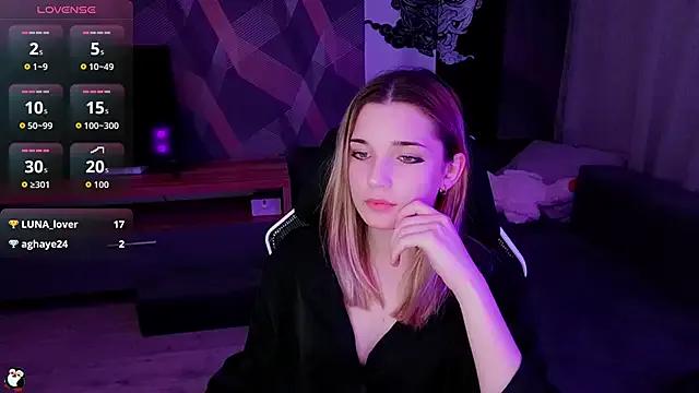 Freechat Sandy_Belle on StripChat