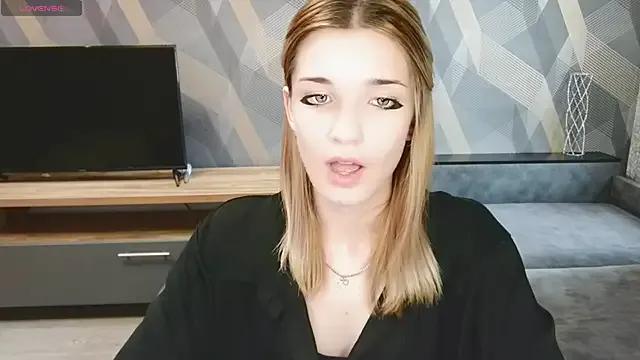 Freechat Sandy_Belle on StripChat