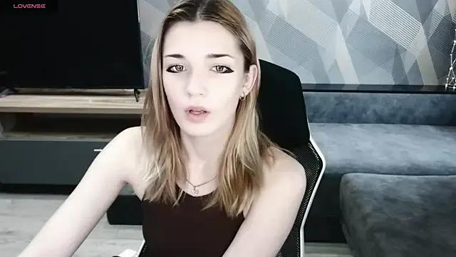 Freechat Sandy_Belle on StripChat