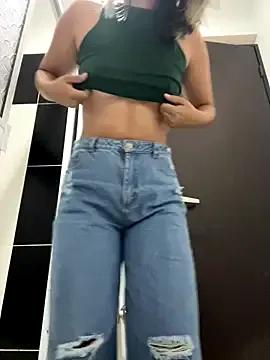 Freechat sara_calderon on StripChat