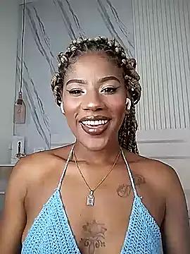 Sara_Lewwis on StripChat 