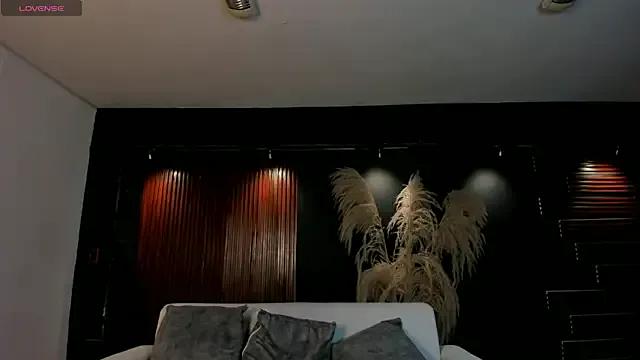 StripChat saracorraless  is Freechat  saracorraless — Show cum