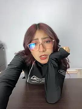 saramooon — SUCK TOES