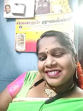 saransree on StripChat 
