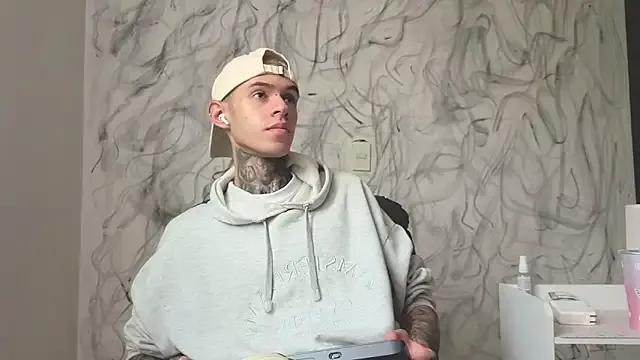 Freechat Saturno_v on StripChat