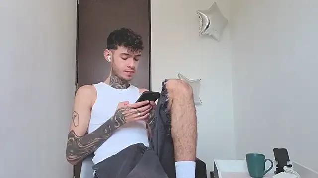 Freechat Saturno_v on StripChat