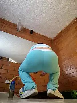 Freechat Scarlett45_ on StripChat