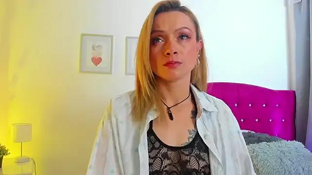 Freechat scarlett_blake11 on StripChat