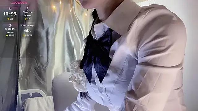 Avatar of schoolgirl-nurse