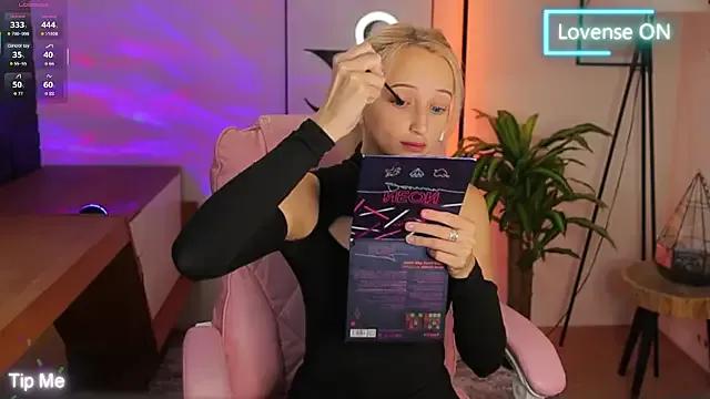 Freechat Selena_Lily on StripChat