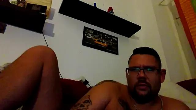 Freechat sexykevin17cm on StripChat