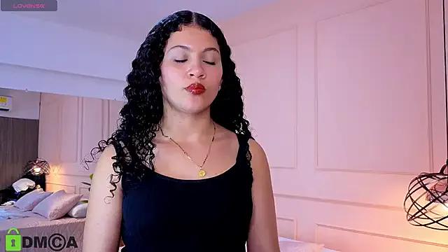 Freechat SHARONN____ on StripChat