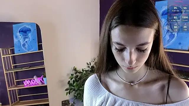 Freechat SheenaDunaway on StripChat
