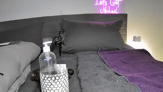 StripChat Sissy-Bee  is Freechat  Sissy-Bee — Full Naked+ Fuckmachine Pussy+FreeVideo