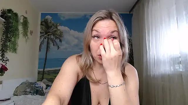 Freechat soaring_love on StripChat