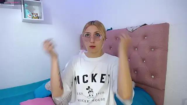 StripChat Soffy-brooks  is Freechat  Soffy-brooks — show anal
