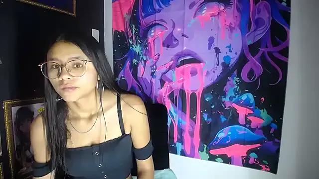 SofieLove_01 — oil on my tits 