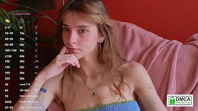 Freechat soft_animal_ on StripChat