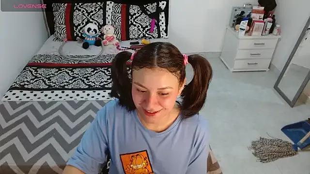 Freechat soniafuckboobs on StripChat