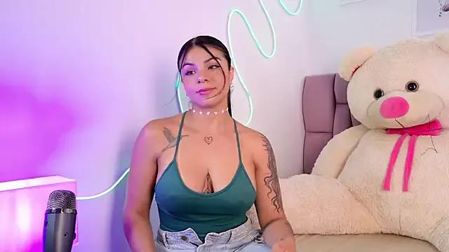 Freechat SophiaKarson on StripChat