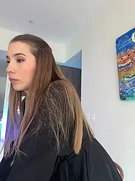 Freechat SophieRaily_ on StripChat