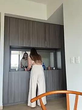 Freechat SophieRaily_ on StripChat