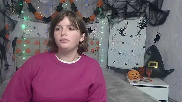 StripChat StaceyLex  is Freechat  StaceyLex — photo shoot in bed