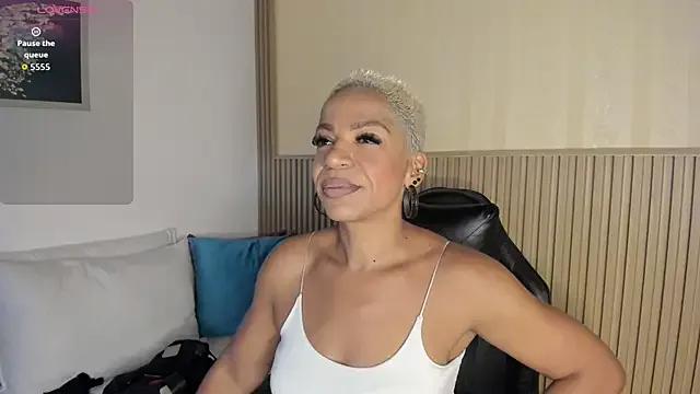 Freechat summer_night_ on StripChat