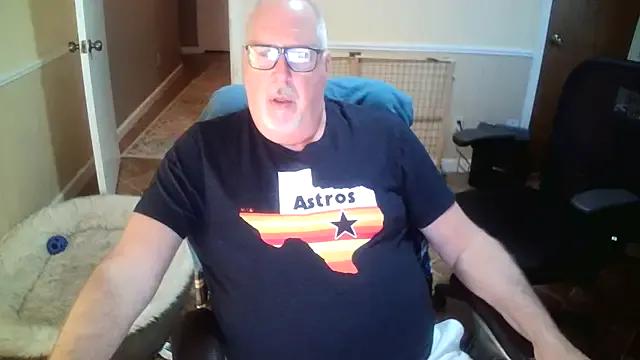 Freechat superbearboss on StripChat