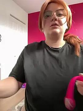Freechat Sweetleeahxx on StripChat