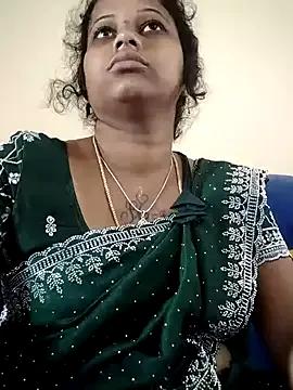 sweetqueen143 on StripChat 