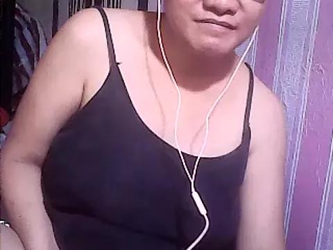 sweetsosie18 on StripChat 