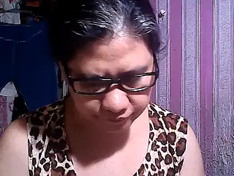 sweetsosie18 on StripChat 