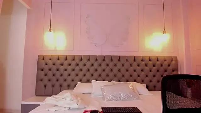 tall_hotgirl on StripChat 