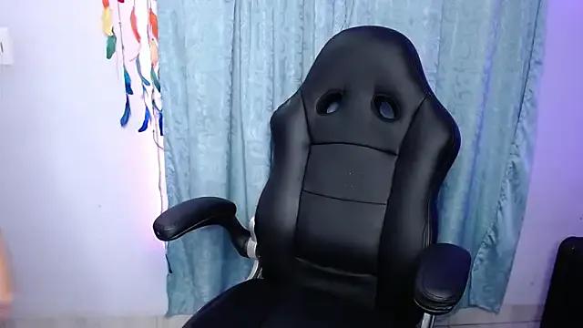 Freechat tammylee_ on StripChat