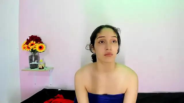 Private TeensNews18 on StripChat