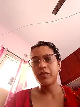 thanusi_2 — Private on StripChat