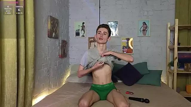 tommy_XXX on StripChat 