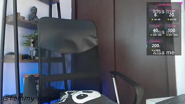 tommylongxx on StripChat 