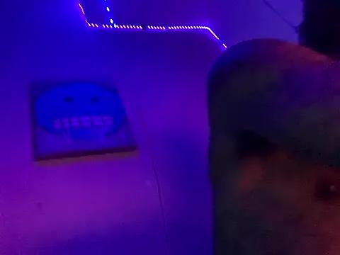 Freechat Triggerhappycj100 on StripChat